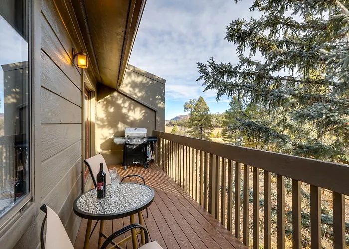 Cozy In Country Club Community! *